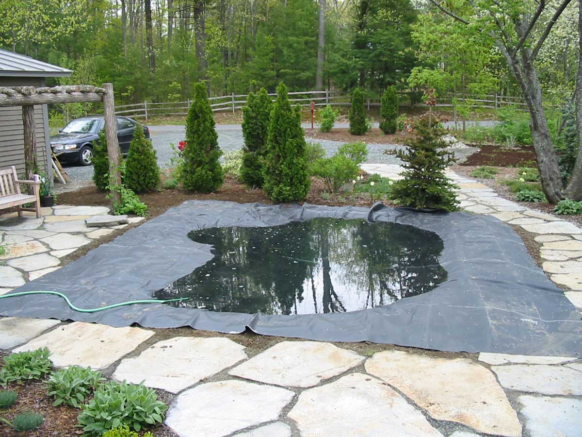 Bâche de protection pour bassin, flexible, durable, imperméable, robuste,  noire, pour étang à poissons, ruisseaux, fontaines et jardin aquatique